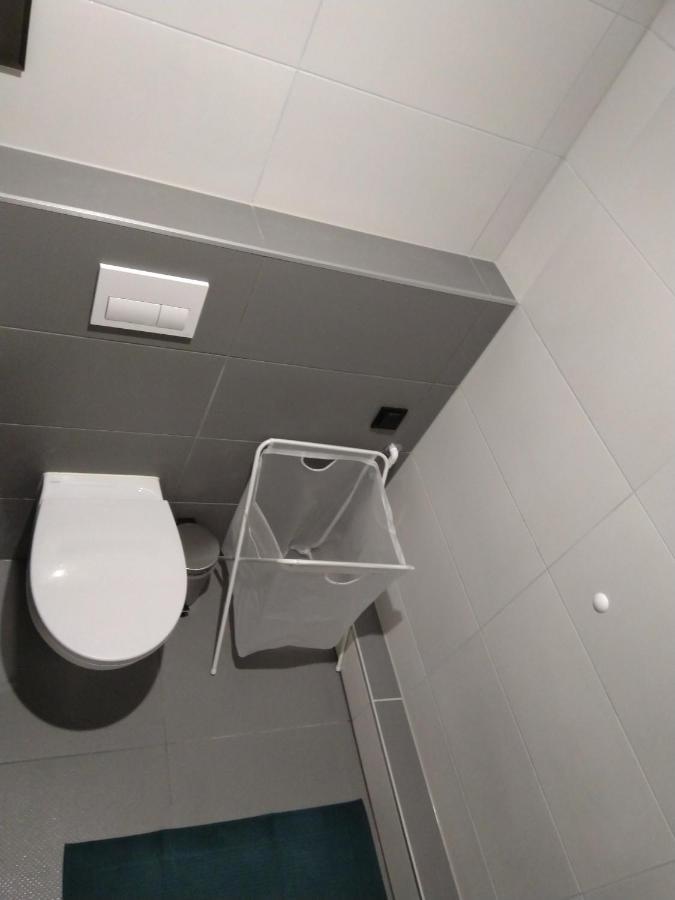 Apartament Zielona Wierzba Blisko Sky Tower Lejlighed Wrocław Eksteriør billede